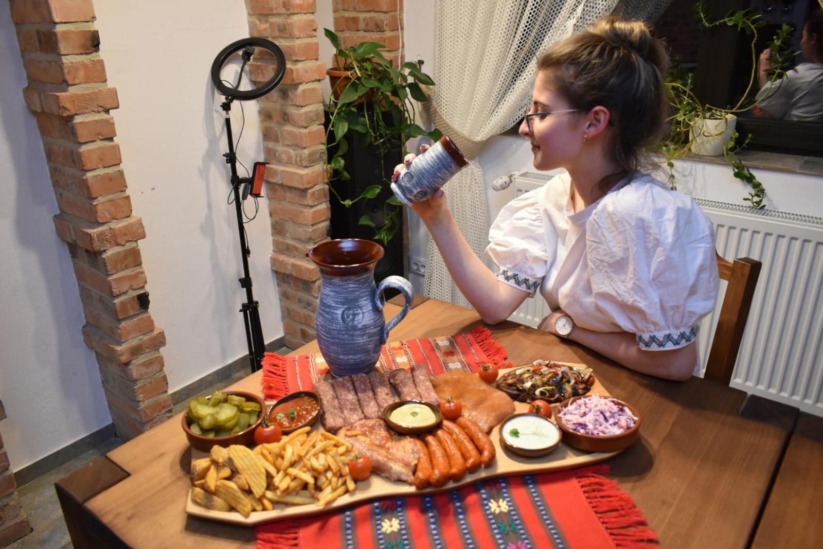 Casa Bicajeanului - ラク・ロシュ エクステリア 写真